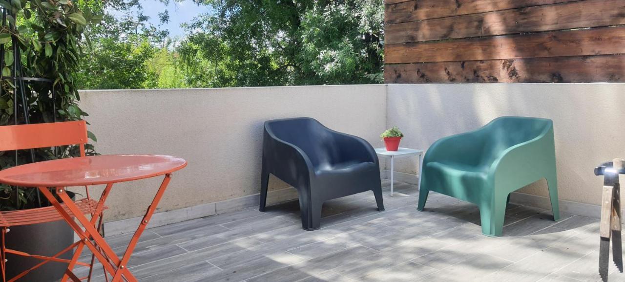 ホテル Chez Franck Saint-Martin-de-Valgalgues エクステリア 写真