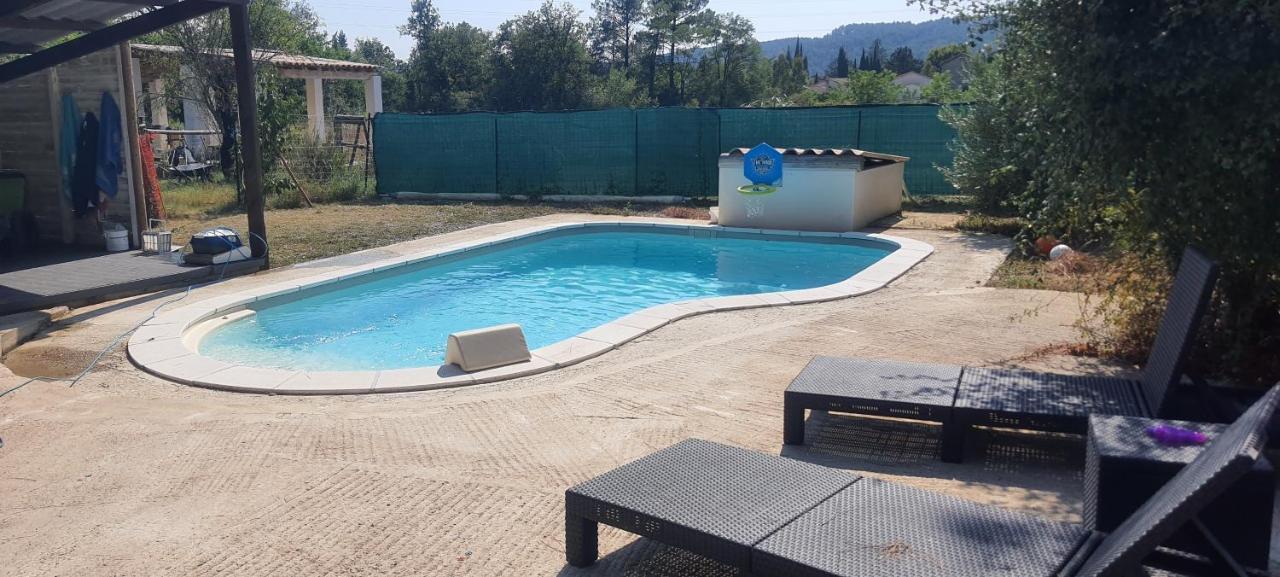 ホテル Chez Franck Saint-Martin-de-Valgalgues エクステリア 写真