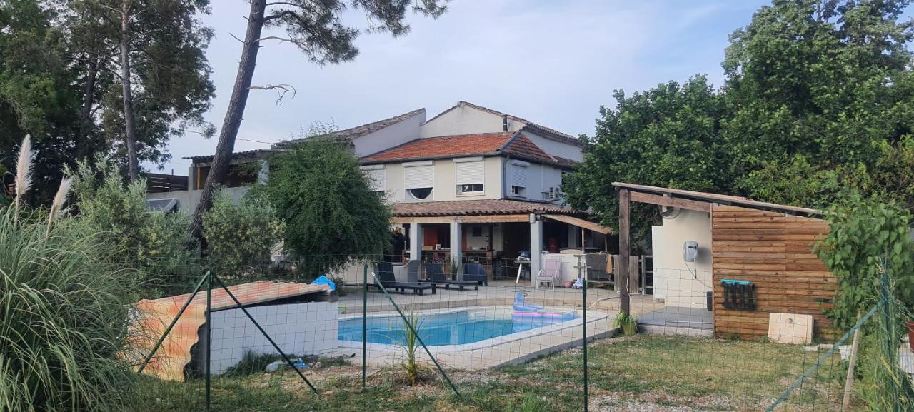 ホテル Chez Franck Saint-Martin-de-Valgalgues エクステリア 写真